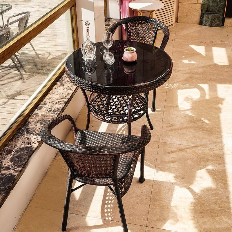 Small rattan chairs and table hot sale